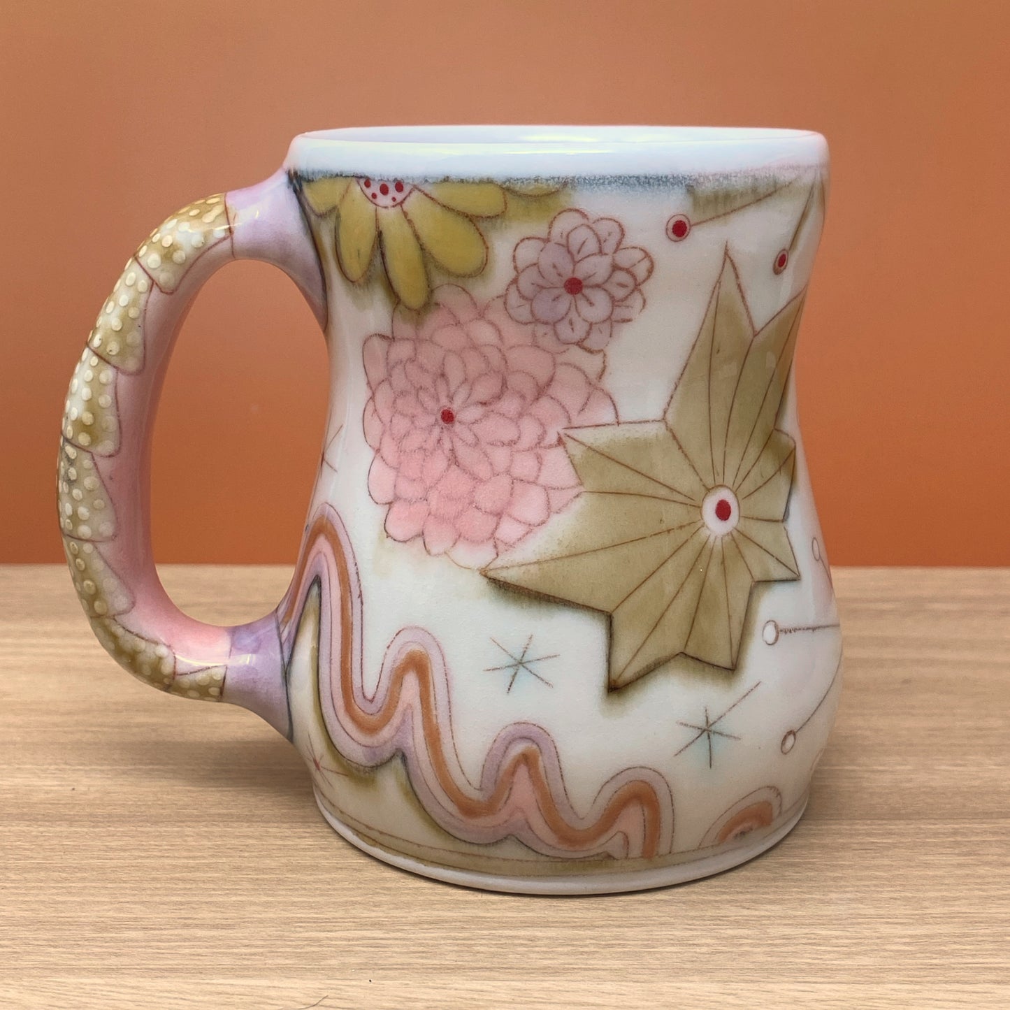 08_14oz Mug:Armadillo