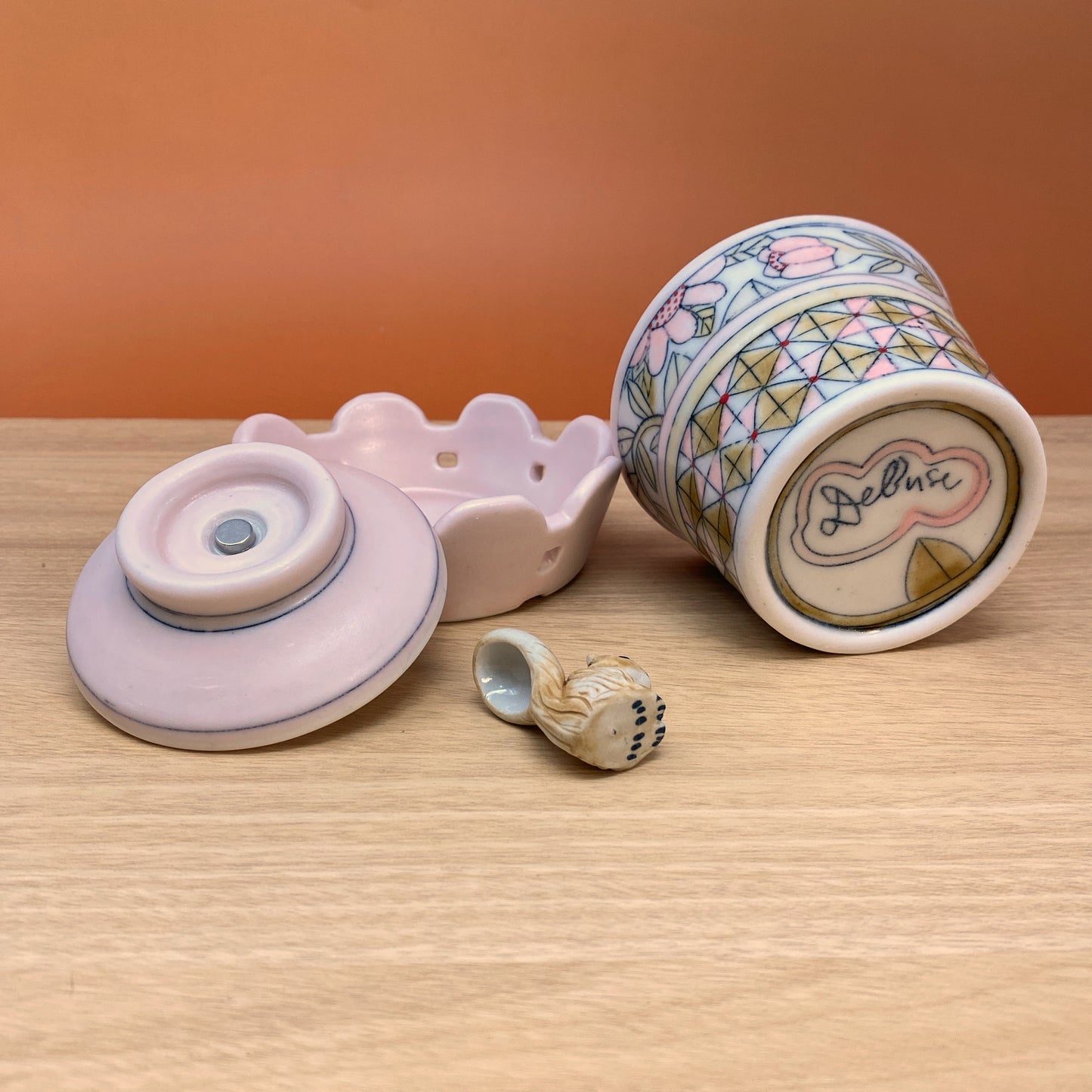 46_Salt Cellar with Squirrel Spoon Pink