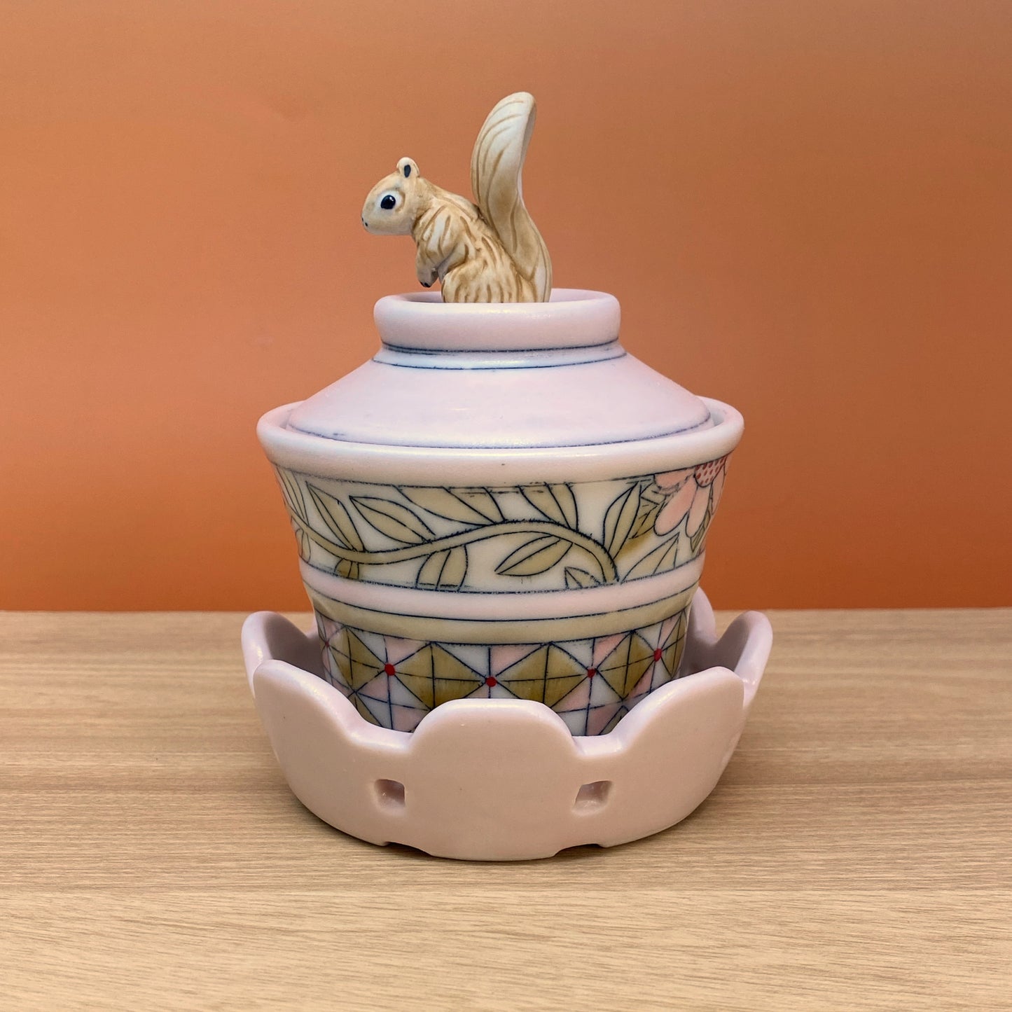 46_Salt Cellar with Squirrel Spoon Pink