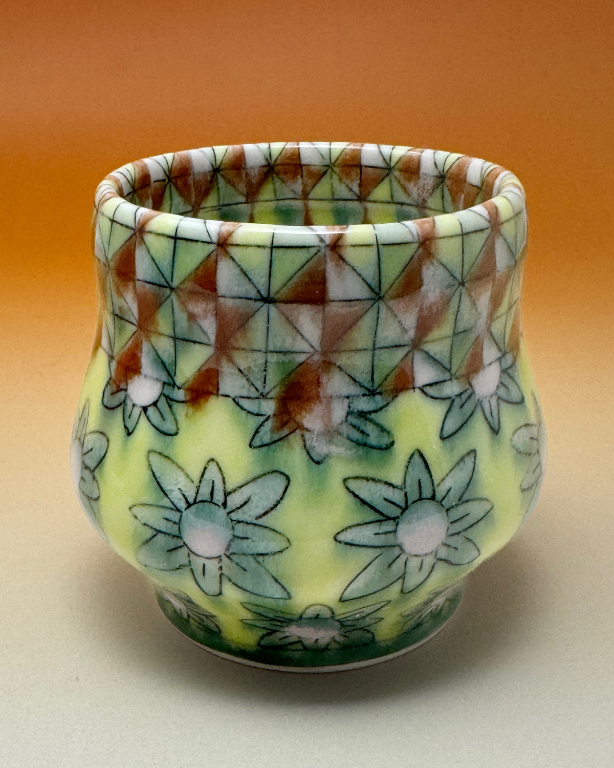 23_10 oz Pattern Clash Cup1 3.5" tall