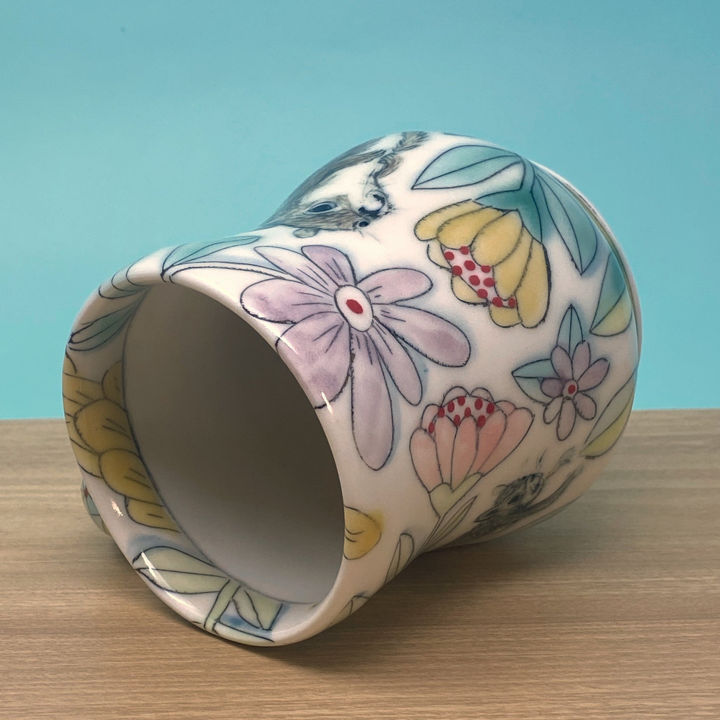 10_15oz Mug: Squirrels