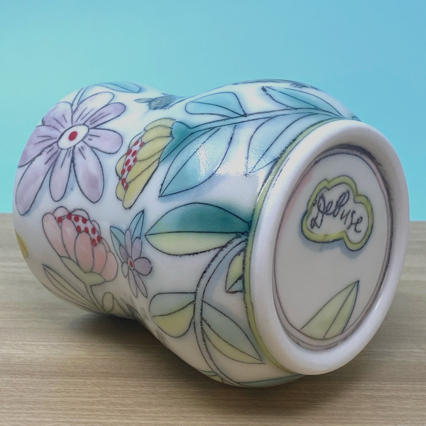 10_15oz Mug: Squirrels