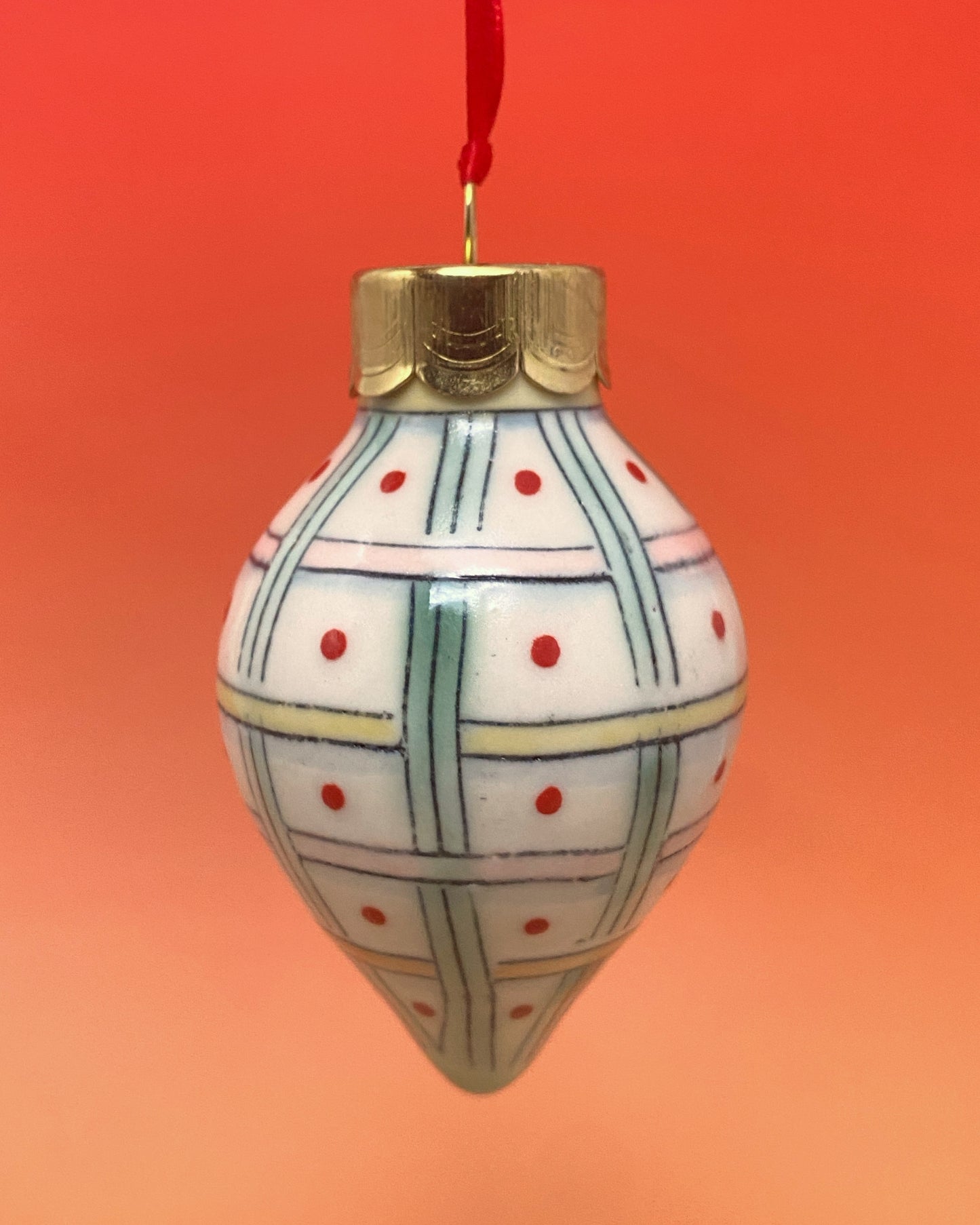 23_Ornament: Teardrop