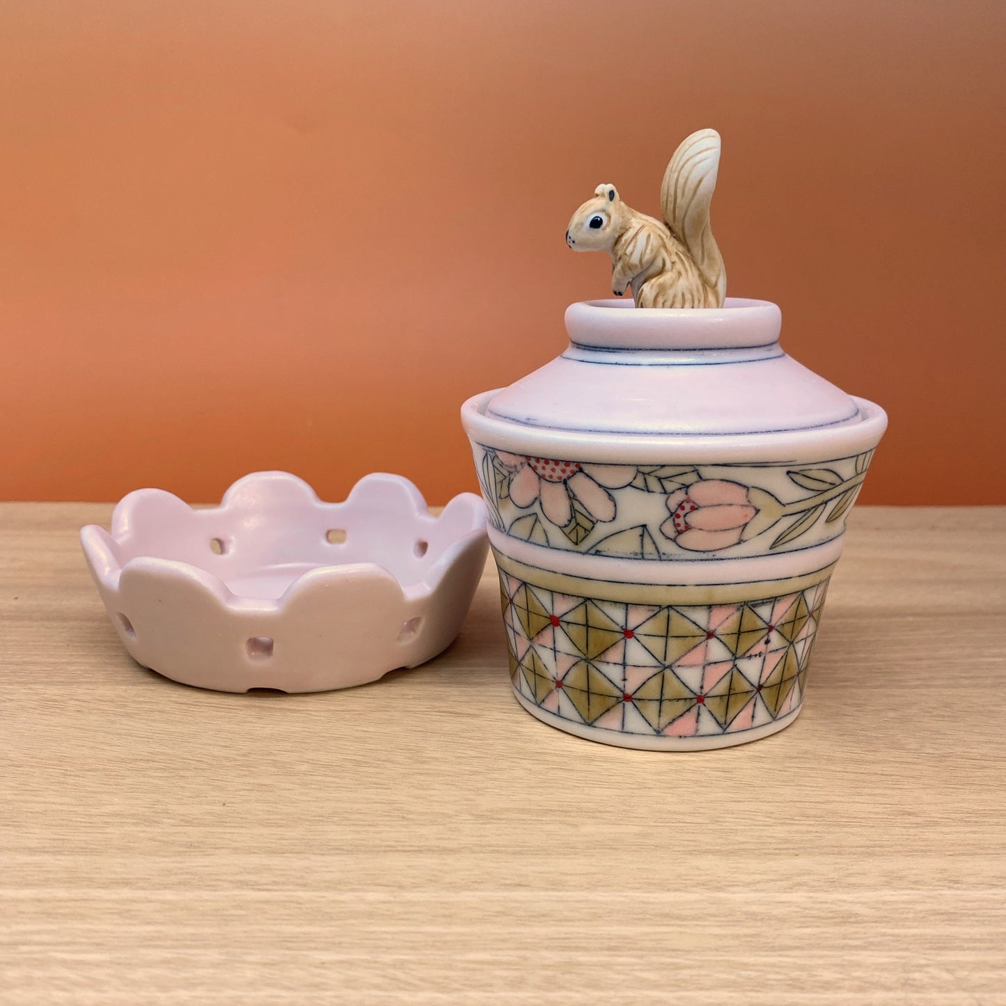 46_Salt Cellar with Squirrel Spoon Pink