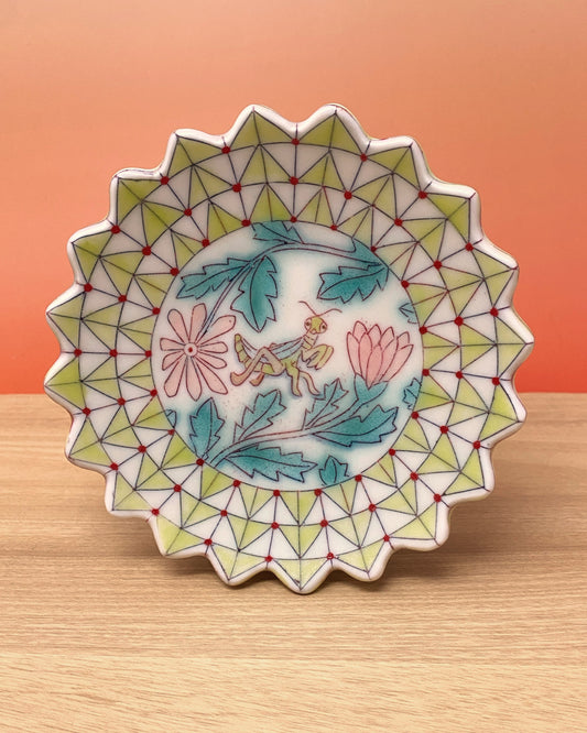 05_5.25” Small Plate: Mantis