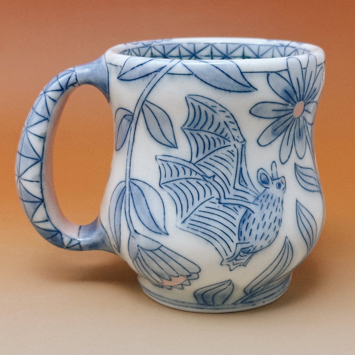 08_13oz Blue & White Bat & Butterfly Mug