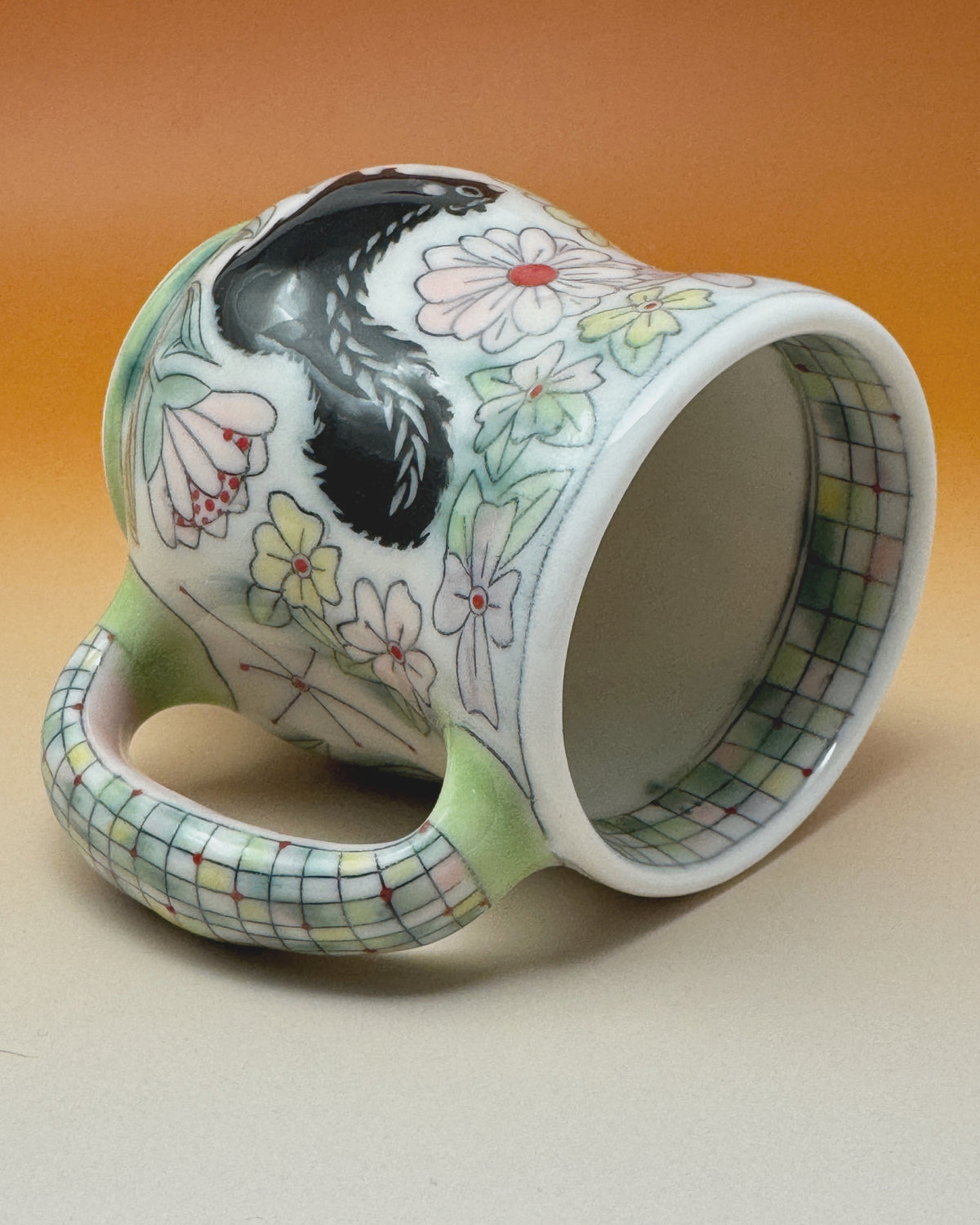02_14oz Skunk Mug 4.25" tall