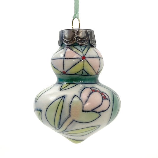 02E Curvy Ornament