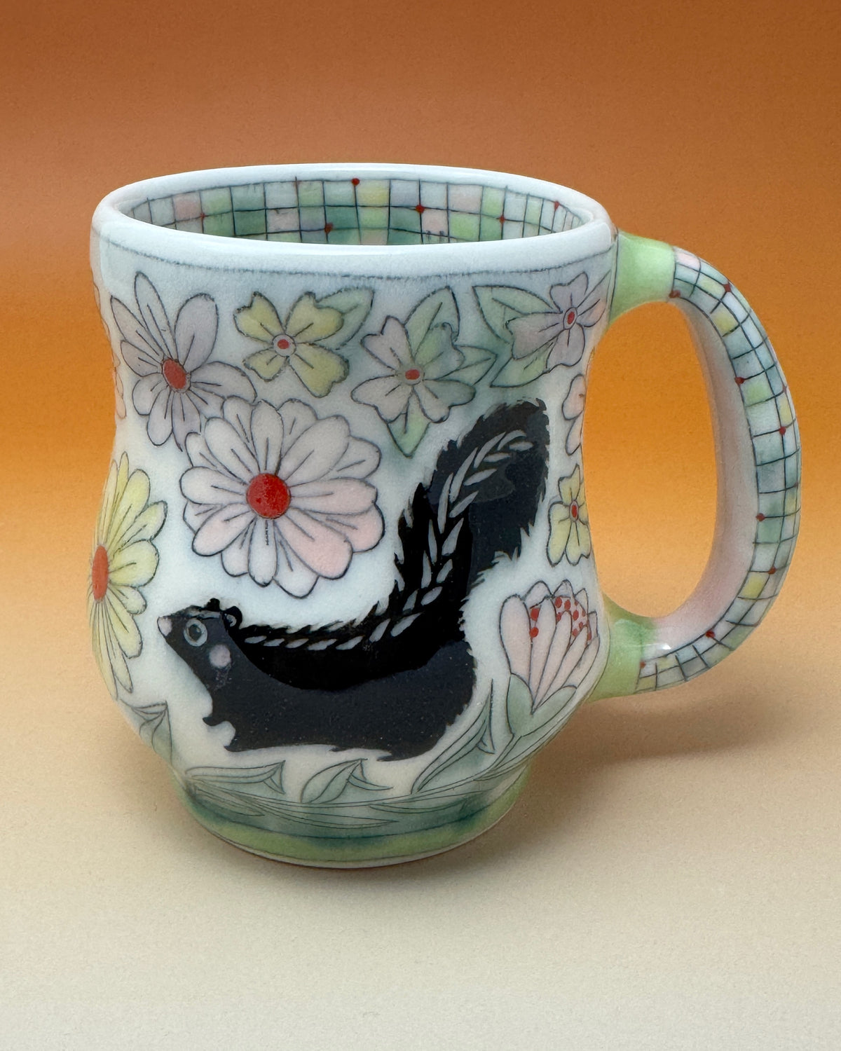 02_14oz Skunk Mug 4.25" tall