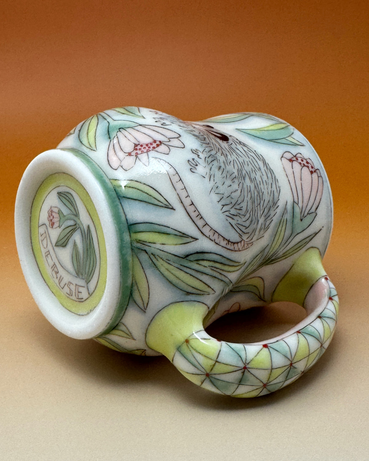 01_14oz Opossum Mug 4" tall