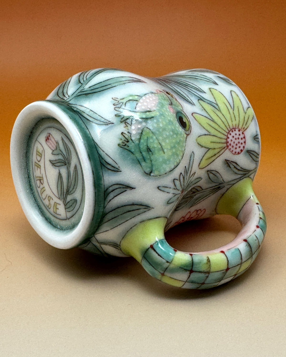 06_14oz Frog and Snake Mug 4.4" tall