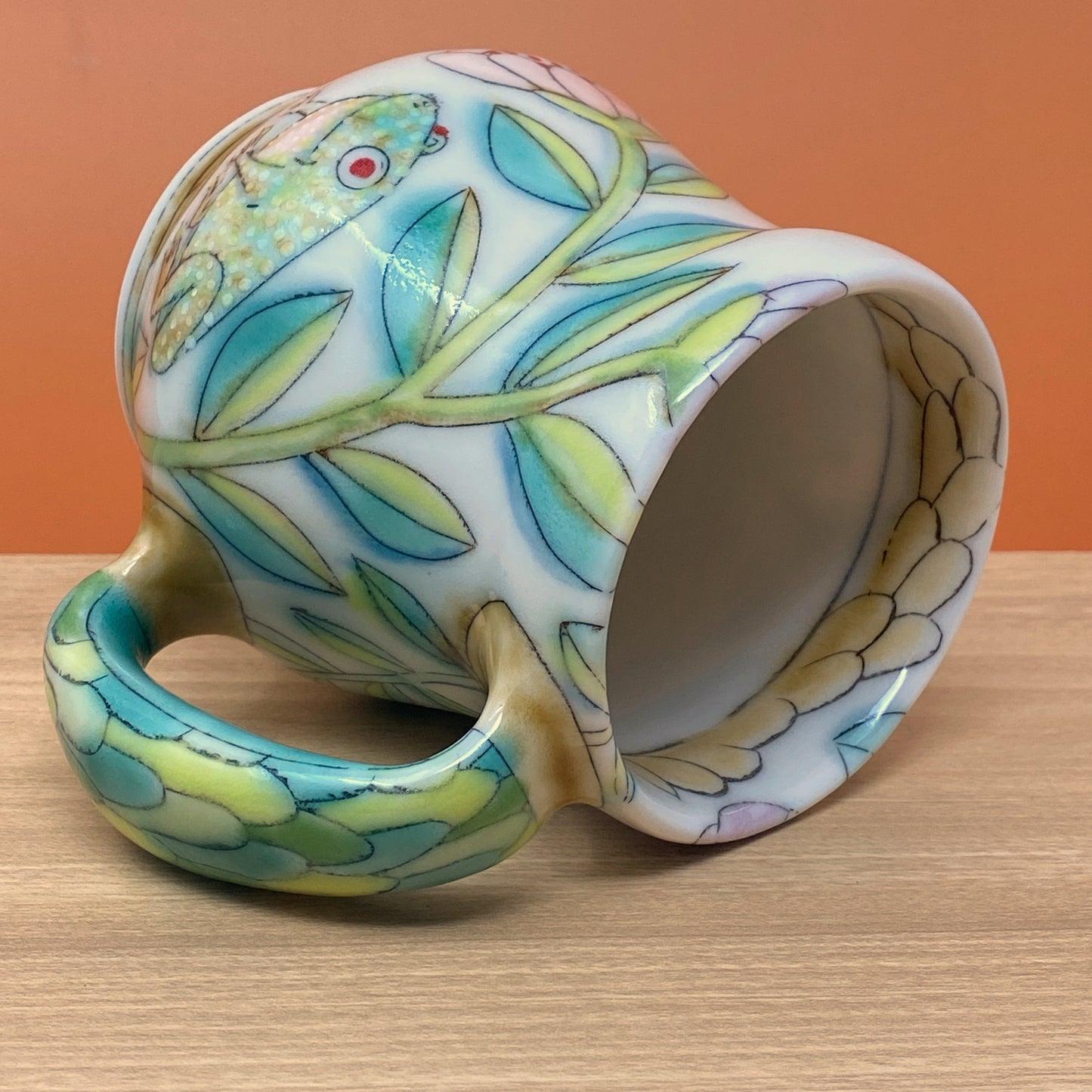 11_15oz Mug: Frog, Snake