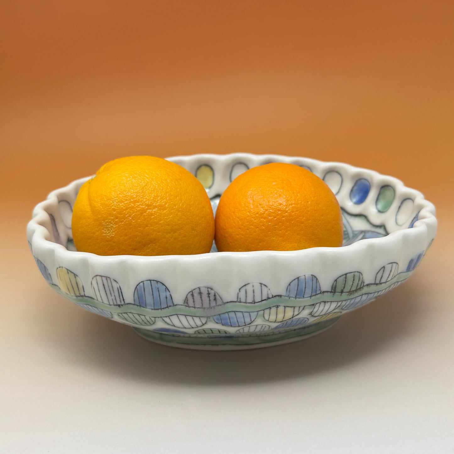 40_Oval Bowl with Ruffled Rim