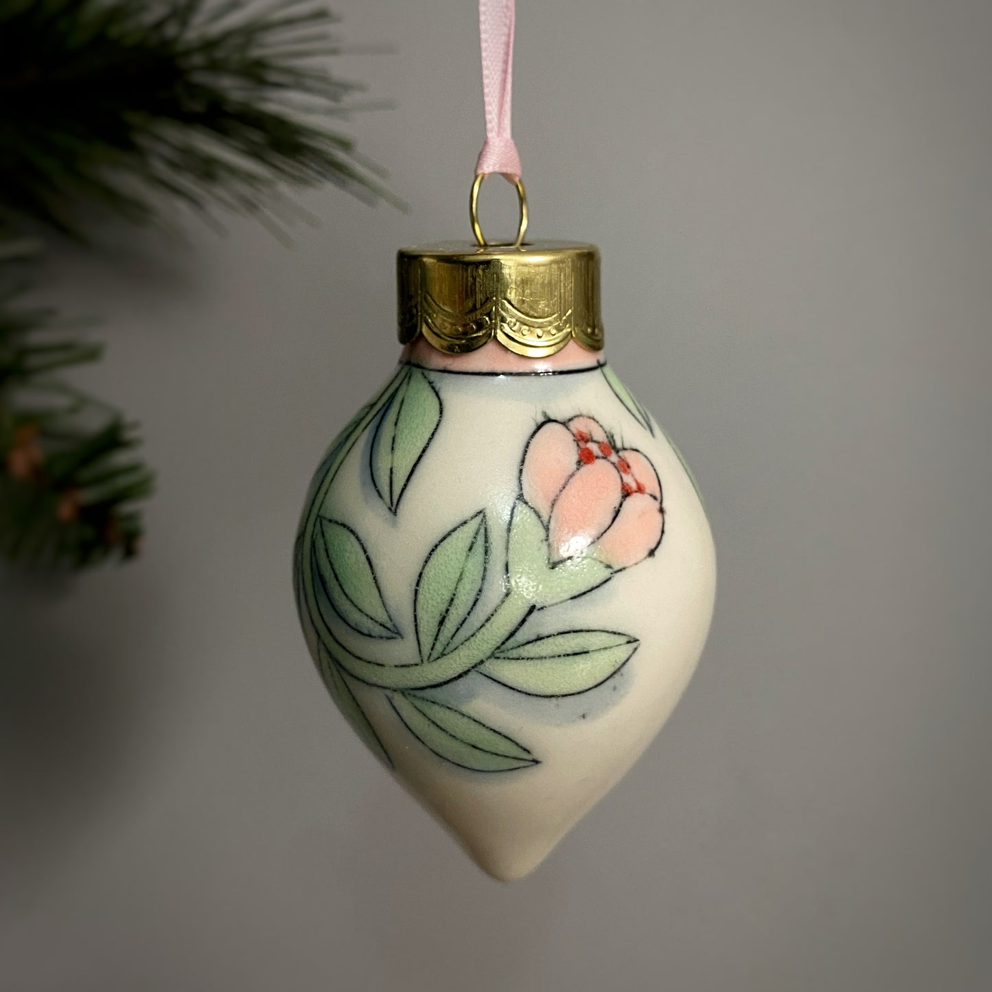 01C Teardrop Ornament