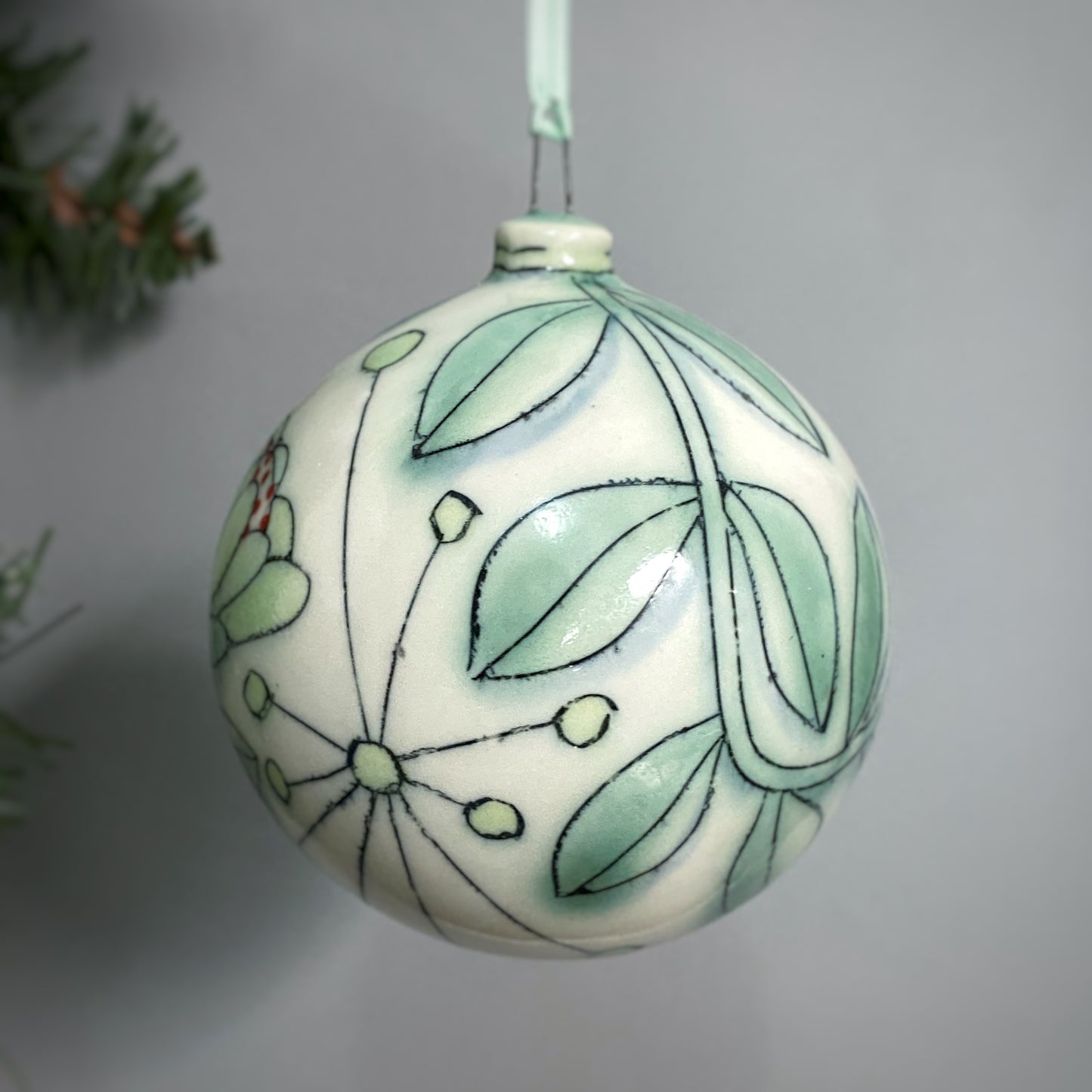 03A Globe Ornament