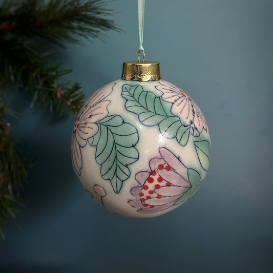 04A Globe Ornament